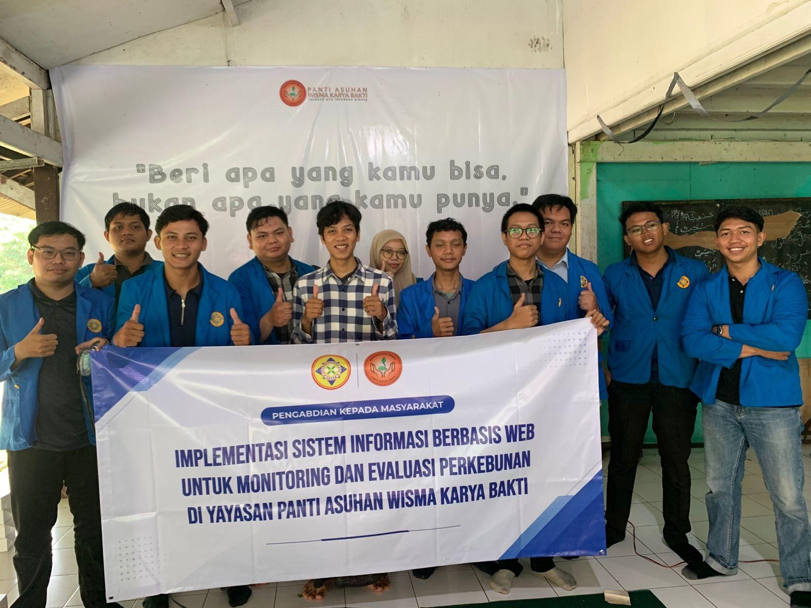 Mahasiswa Teknik Informatika Kembangkan Sistem Monitoring Perkebunan Berbasis Web di Yayasan Wisma Karya Bakti