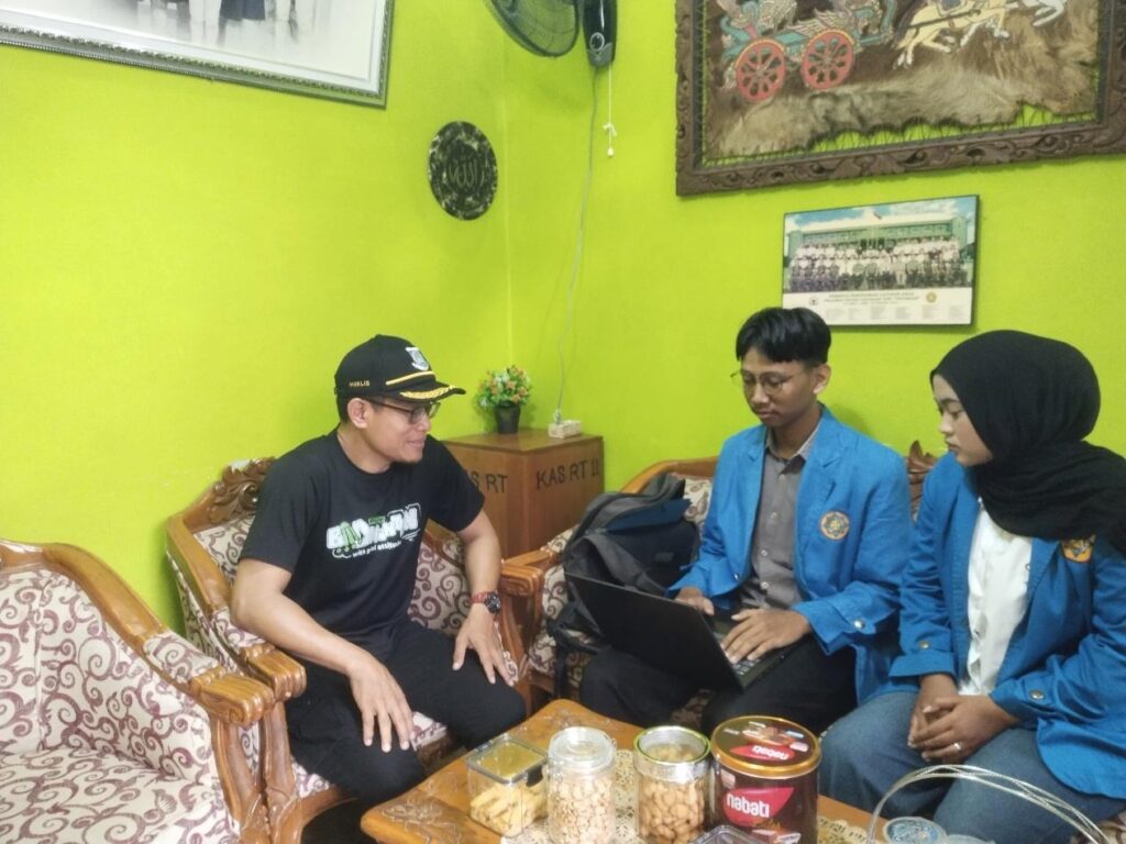 mahasiswa wawancara
