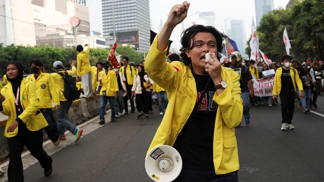 www.cnnindonesia.com