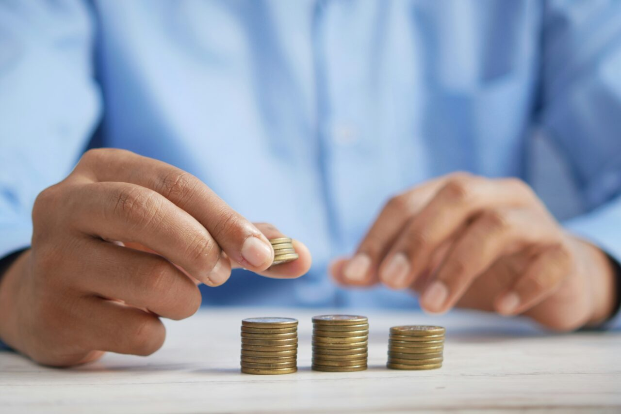 Mengatur tambahan pendapatan dapat membantu menciptakan ruang finansial yang lebih sehat.
